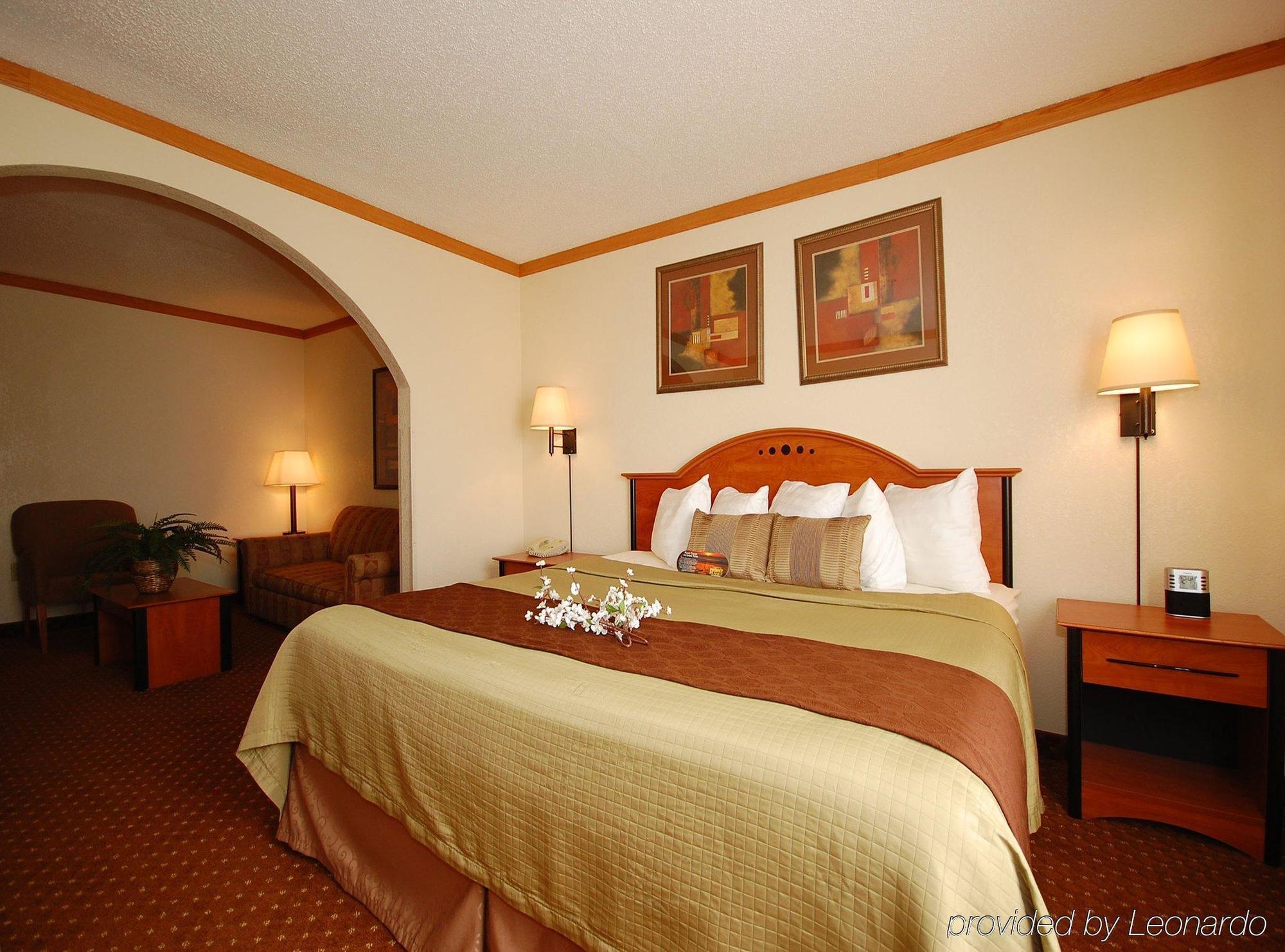 Baymont By Wyndham Hinesville Fort Stewart Area Rom bilde