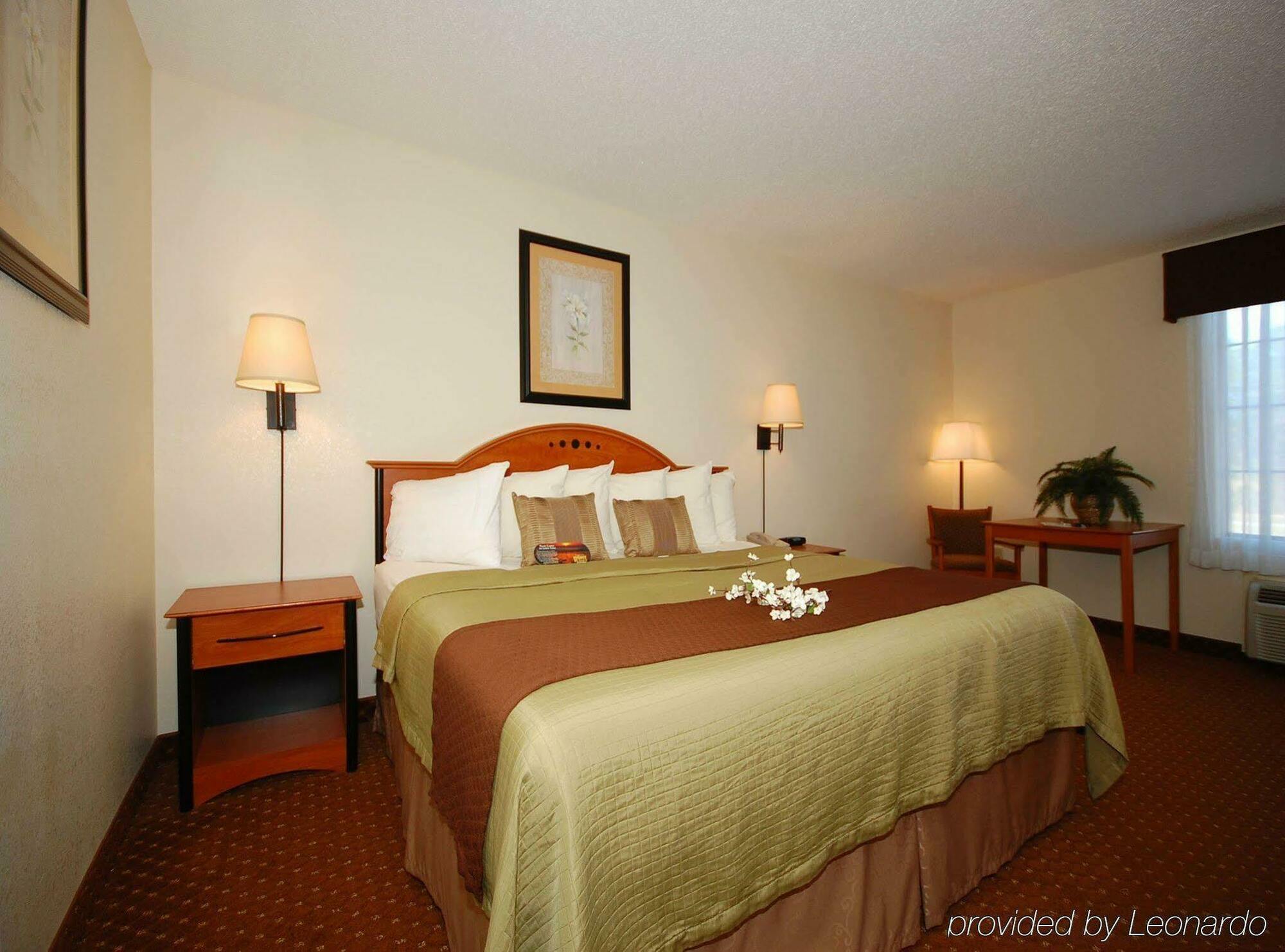 Baymont By Wyndham Hinesville Fort Stewart Area Rom bilde